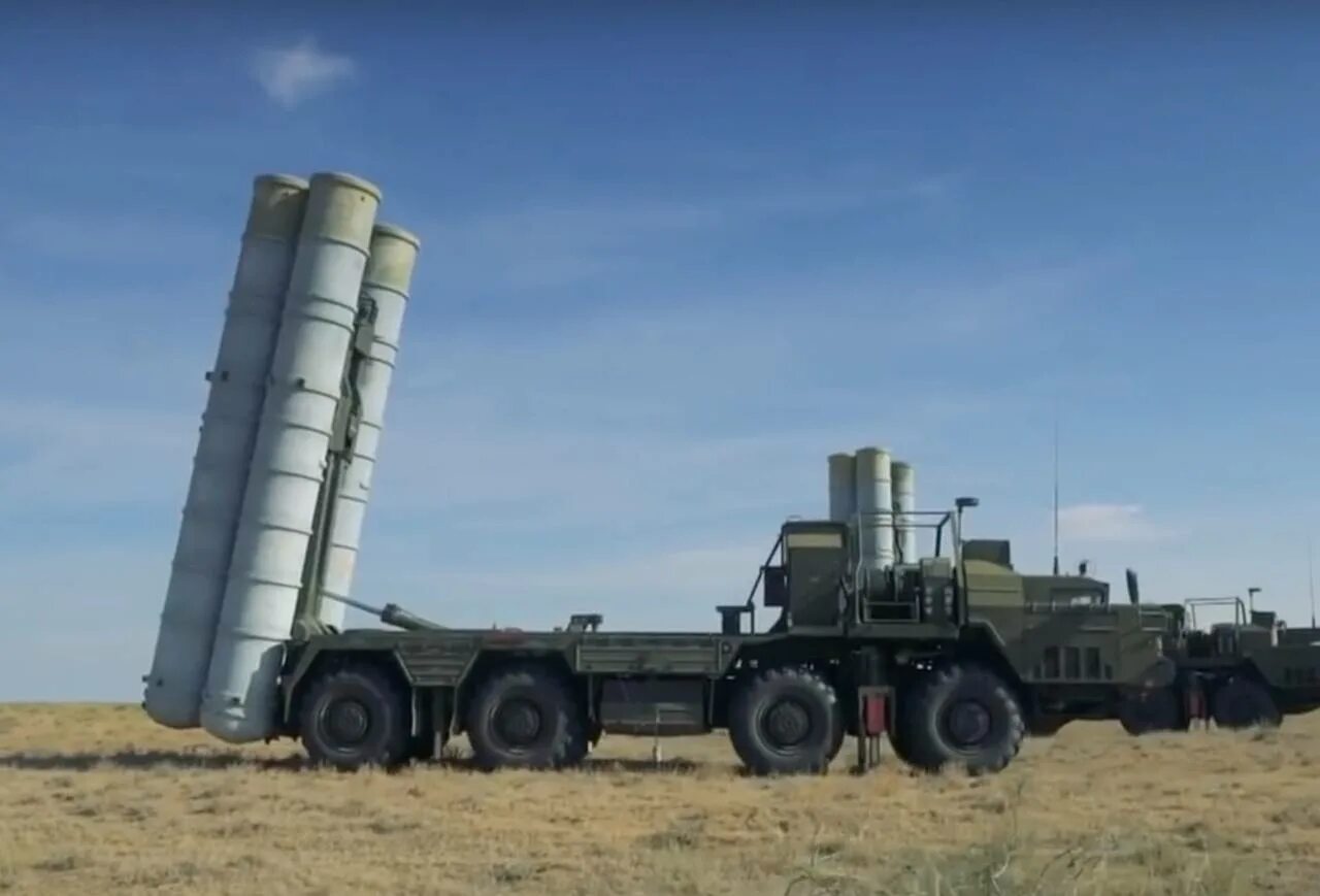 Как называется с 400. С 400. зрс с-400. c-400 пуск. зрк с-400 в турции.