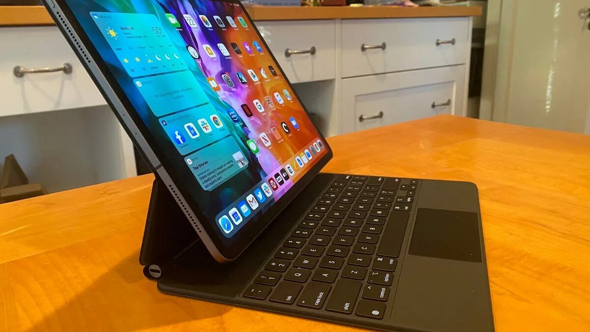 Magic keyboard 2025. Apple magic keyboard для ipad 9. ipad pro 12.9 keyboard. ipad magic keyboard 12.9. ipad pro 2025 с клавиатурой.
