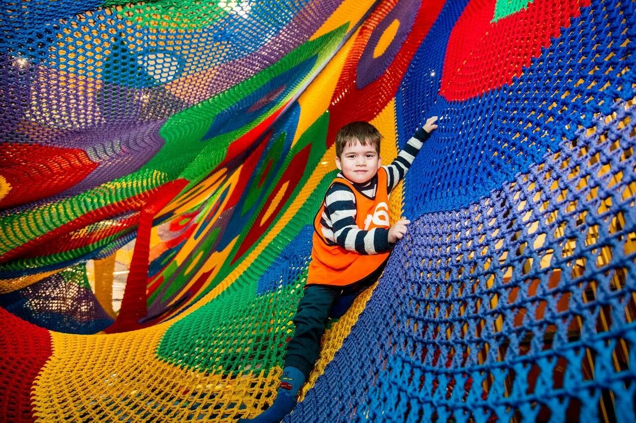 аквапарк уфа фото внутри. куда сходить в уфе. веревочный парк гамми уфа. уфа где отдохнуть с детьми. трц планета аквапарк.