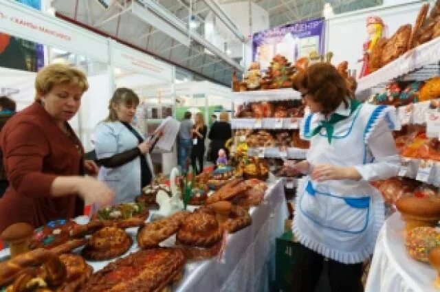Рынок лукошко ханты мансийск. Лукошко рынок в ханты мансийске. городской рынок ханты-мансийск. ярмарка в ханты- мансийске на лукошко.