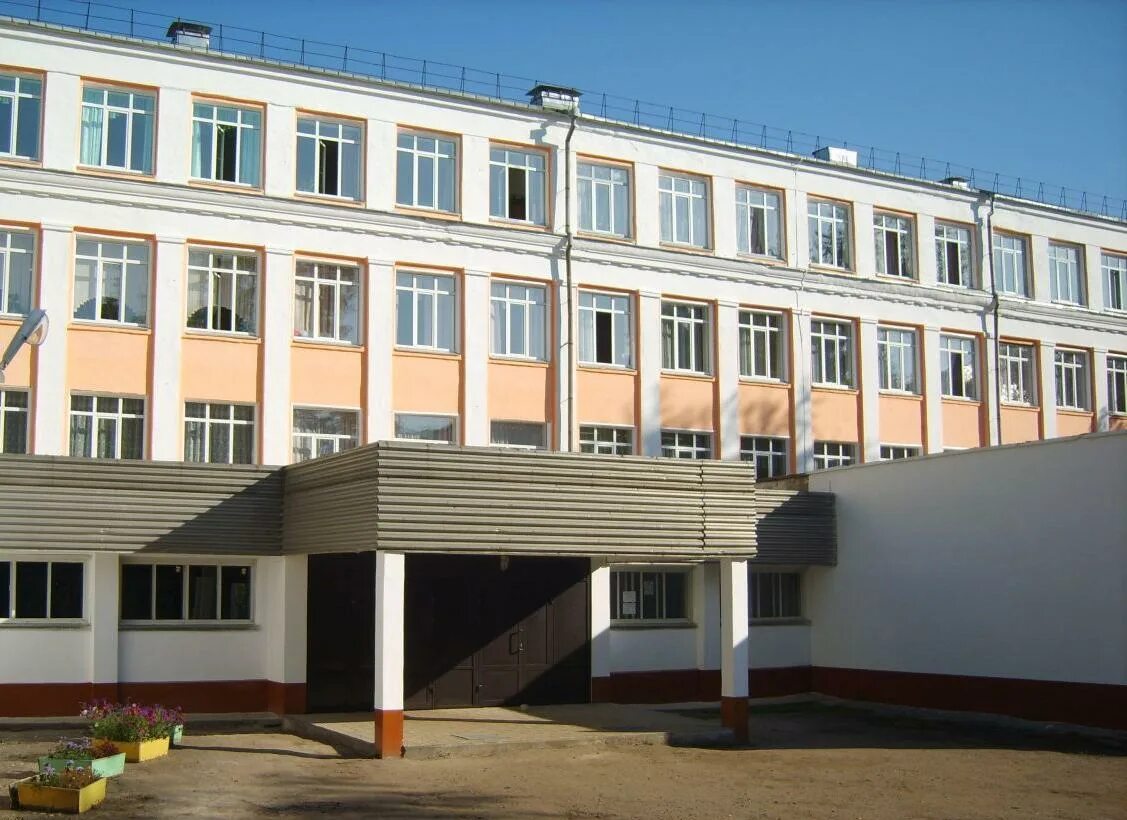 Mbou Srednyaya obshcheobrazovatelnaya shkola № 70 g. Kirova, school, Russia, Kir