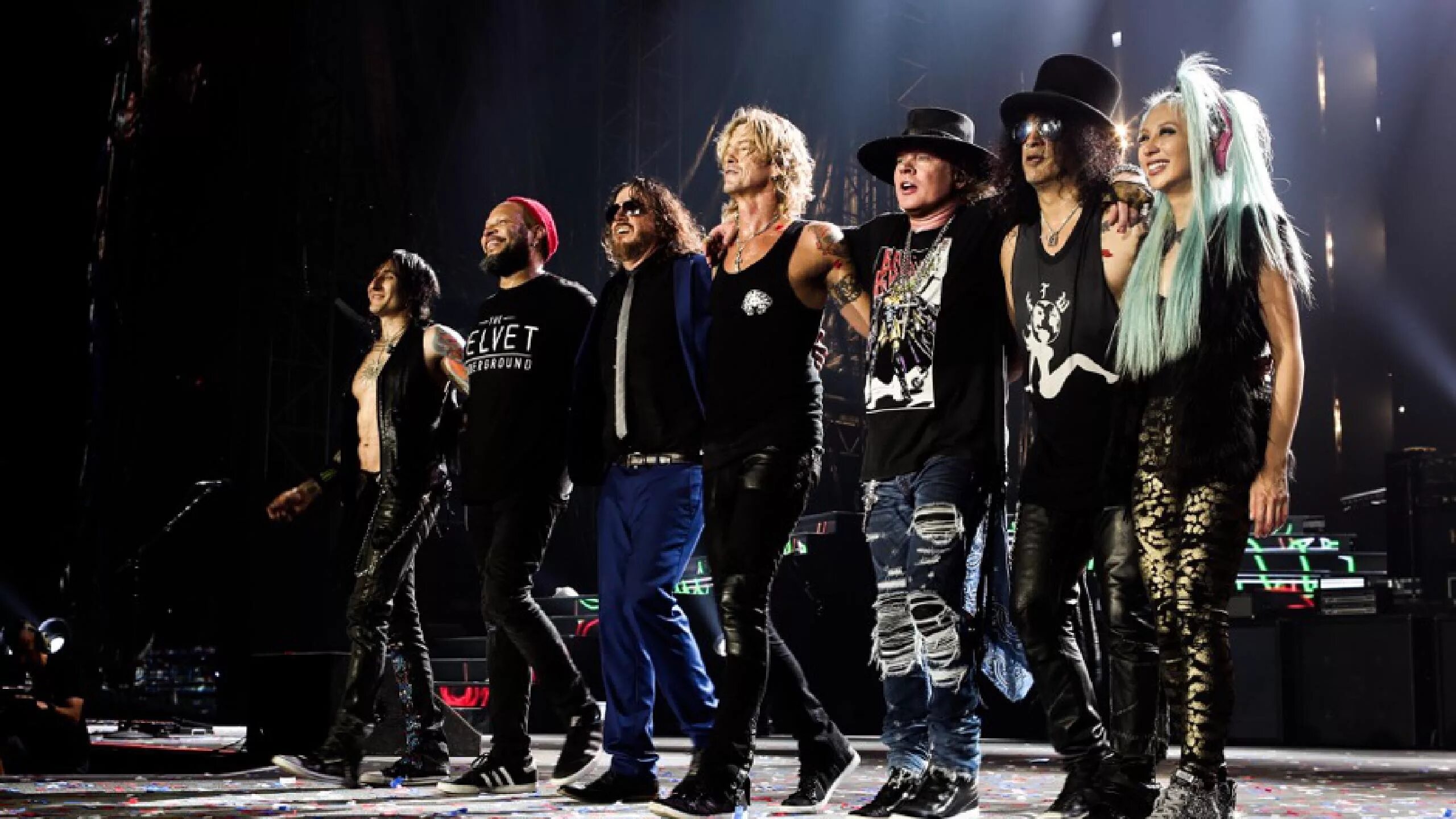 Ганзен роузес клипы. Guns n Roses. Guns n Roses 2022 Tour. Guns n'Roses Tour 2023. Слэш Ганзен роузес 2023.