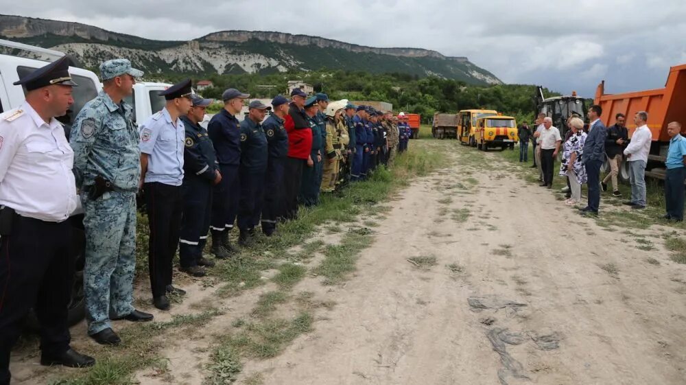 Погода крым бахчисарайский куйбышево. Командно штабные учения 2022. Мост в поселке Куйбышево Бахчисарайского района. Висячий мост поселок Куйбышево Бахчисарайский район. Пос Мизур ЧС.