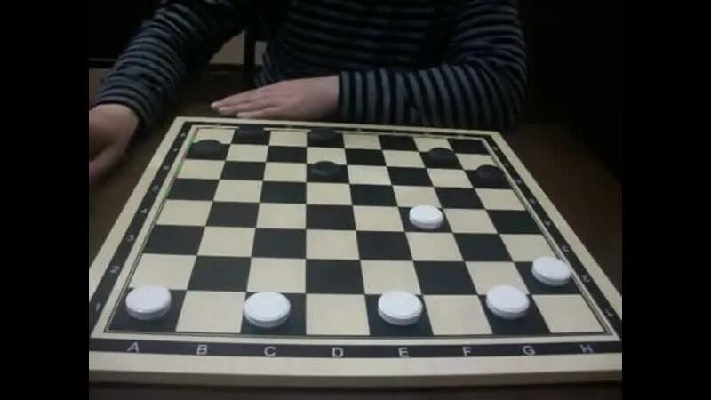 Урок шашки начинающих
