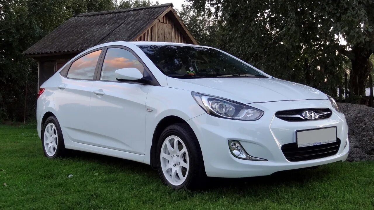 Форум хендай солярис. Hyundai Solaris 2015. Hyundai Solaris 2012. Хендай Солярис 2011г. Хендай Солярис 2011 года.