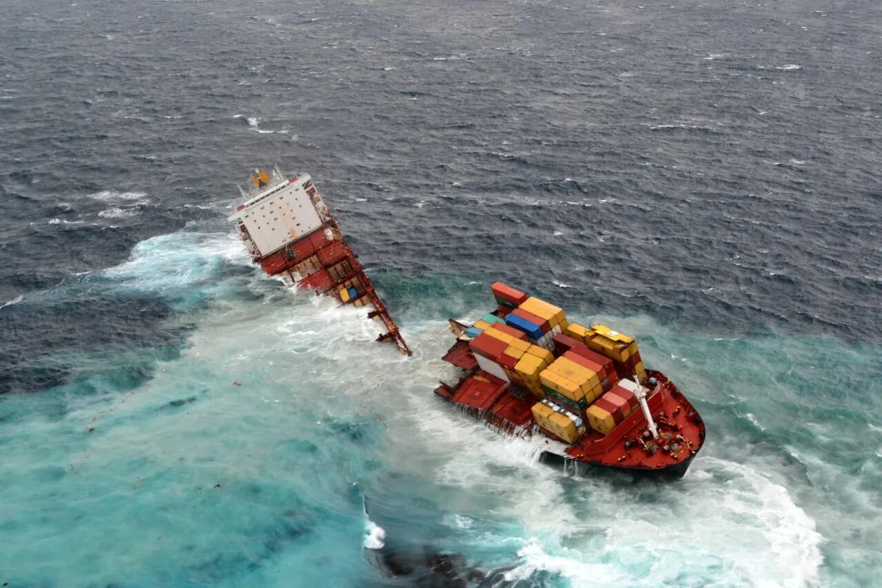 Shipping crashes