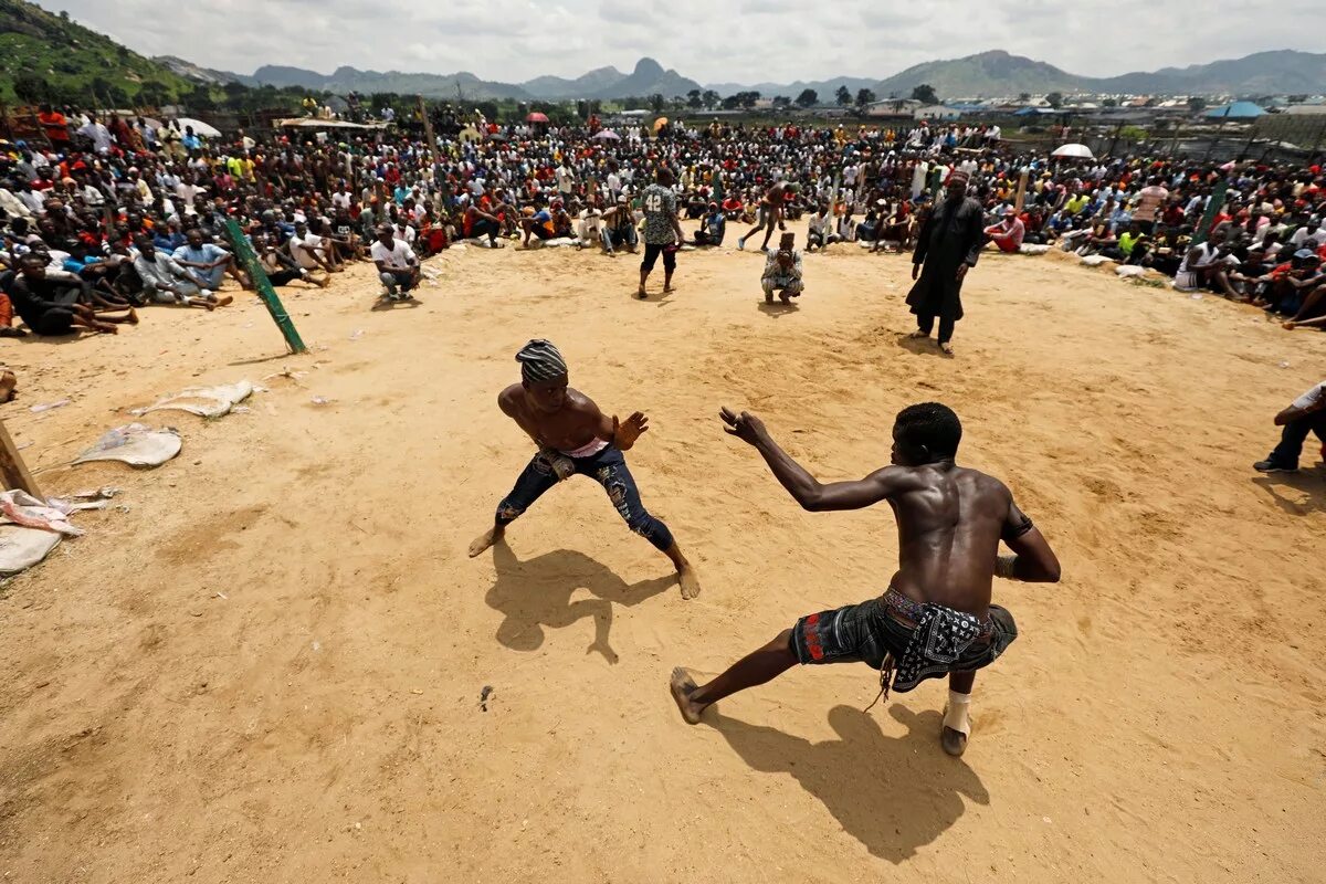Жестокие развлечения. Африканский бокс дамбе. Африканские боевые искусства.
