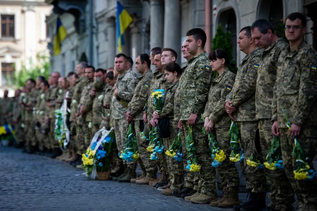 Украинские войска. Украинская армия. Русские военные на Украине.