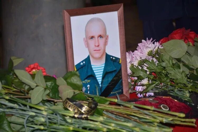 Сложение после вычитания: в Донецке рассказали, как в ВСУ подходят решают пробле