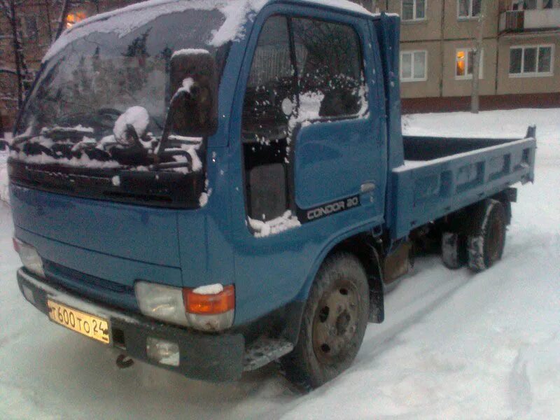 Купить ниссан дизель в москве. Nissan Diesel LX 1988. Nissan Diesel 1992. Ниссан дизель Кондор 1992. Nissan Diesel 520.