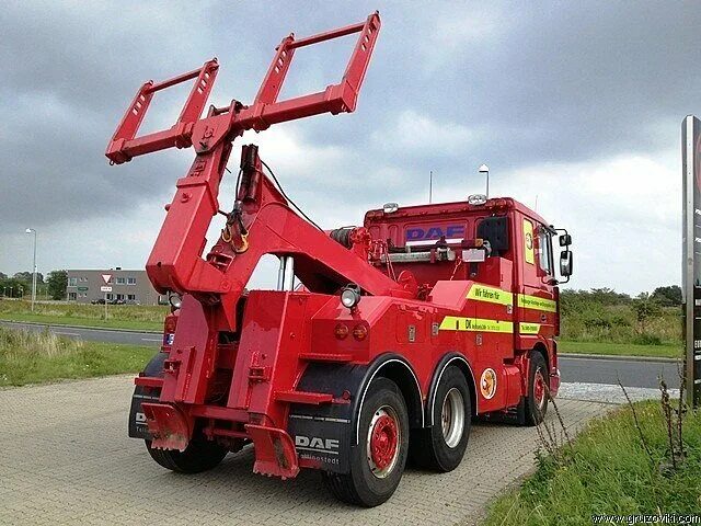 эвакуатор для фур. грузовой эвакуатор мерседес 2628. эвакуатор грузовой century 5130. эвакуатор scania 8x8. Volvo fh omars 120t.