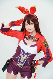 Amber hallibell cosplay