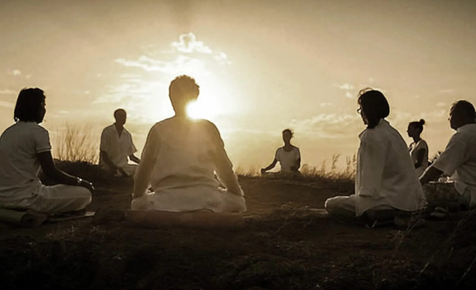 Духовный население. Коллективная медитация. Групповая медитация на природе. Совместная медитация. Медитация в кругу.