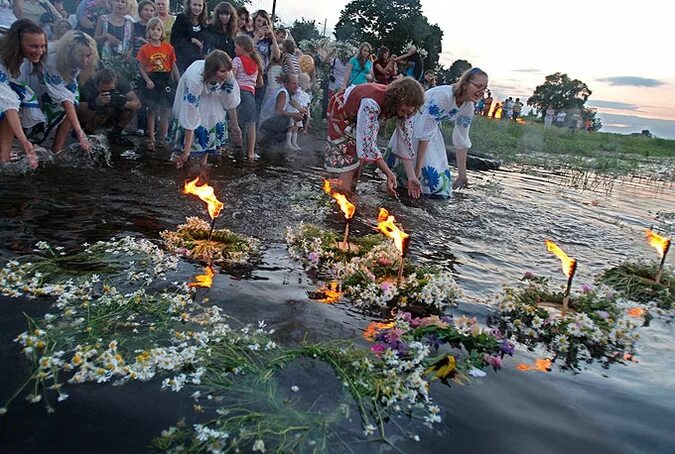 Beautiful Flower Crowns on the Water - Zaporizhia Gallery