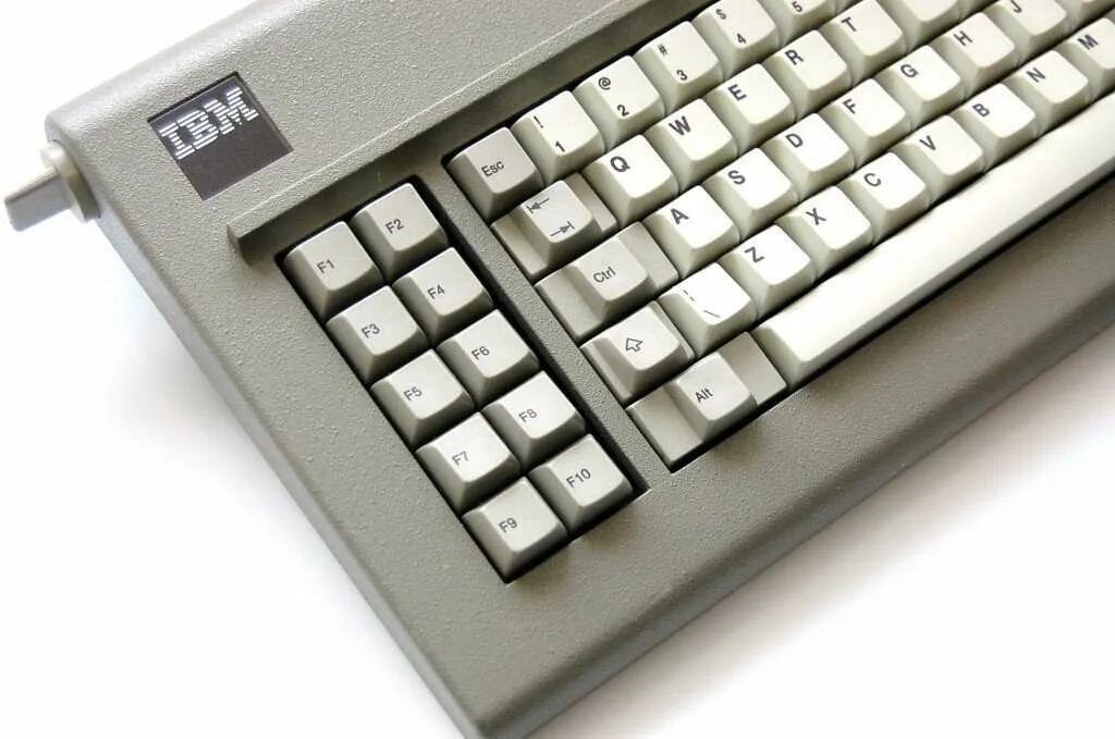 Ibm xt. IBM model f XT. IBM PC XT клавиатура. Клавиатура IBM at/XT. IBM клавиатура 1985.