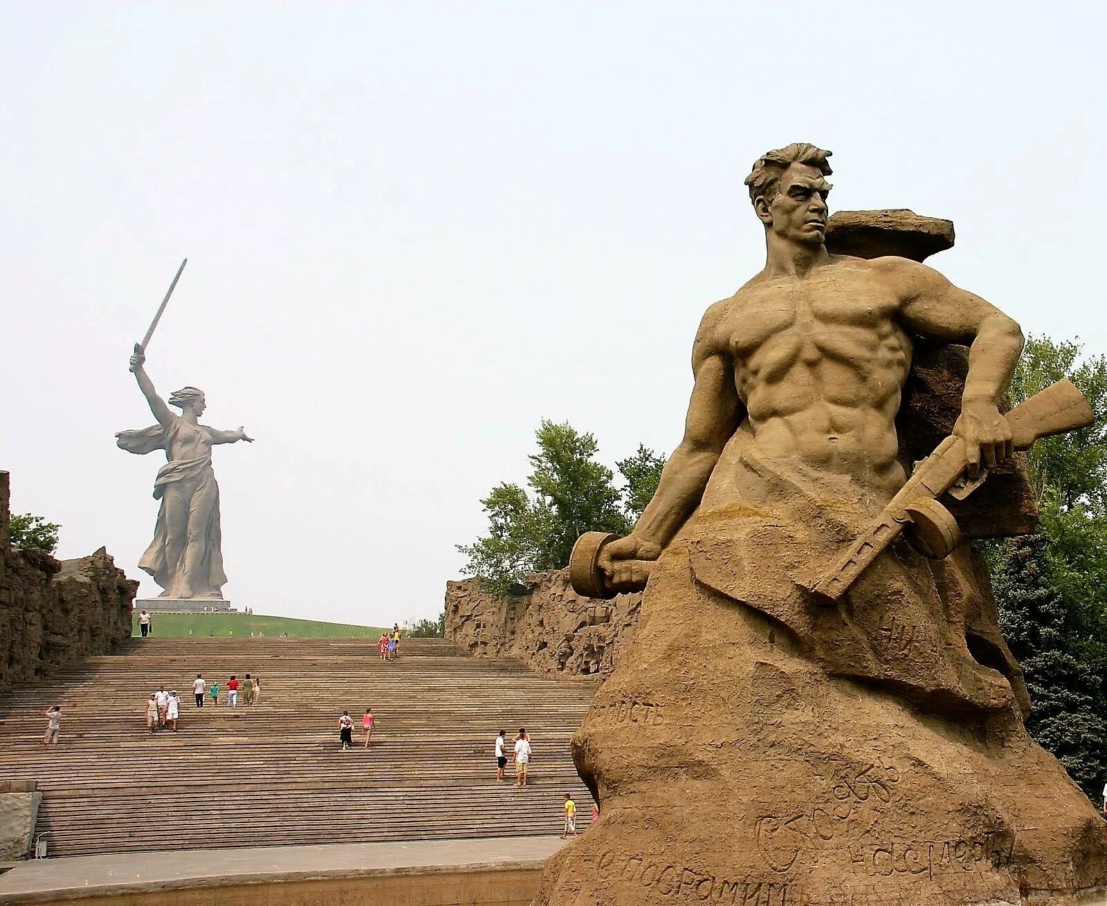 Мамаев курган где находится в каком. Архитектура волгоград мамаев курган. стелла мамаев курган волгоград. мамаев курган, волгоград 1967. мамаев курган автор.