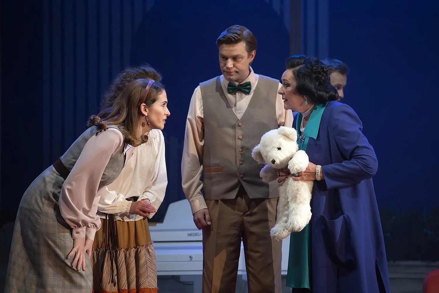 спектакль бывшие санкт петербург. прошлым летом в чулимске театр на фонтанке. спектакль may b. антреприза миронова. спектакль бывшие санкт петербург.