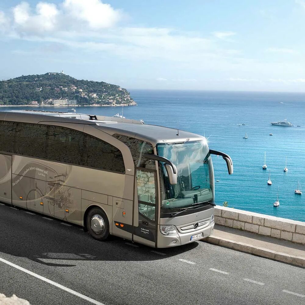 Мерседес Бенц Травего. Mercedes Benz Travego 2023. Туристический автобус. Автобусный тур к морю.