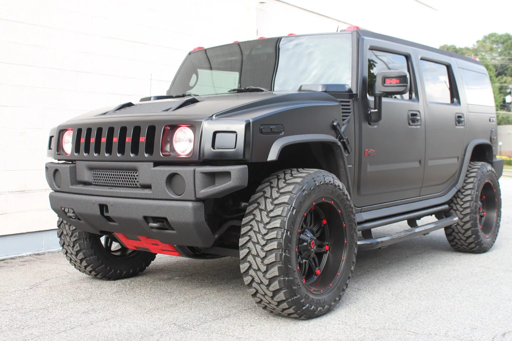 Хаммер обзор. Хаммер н2 черный матовый. hummer h3 raptor. матовый хаммер h2.