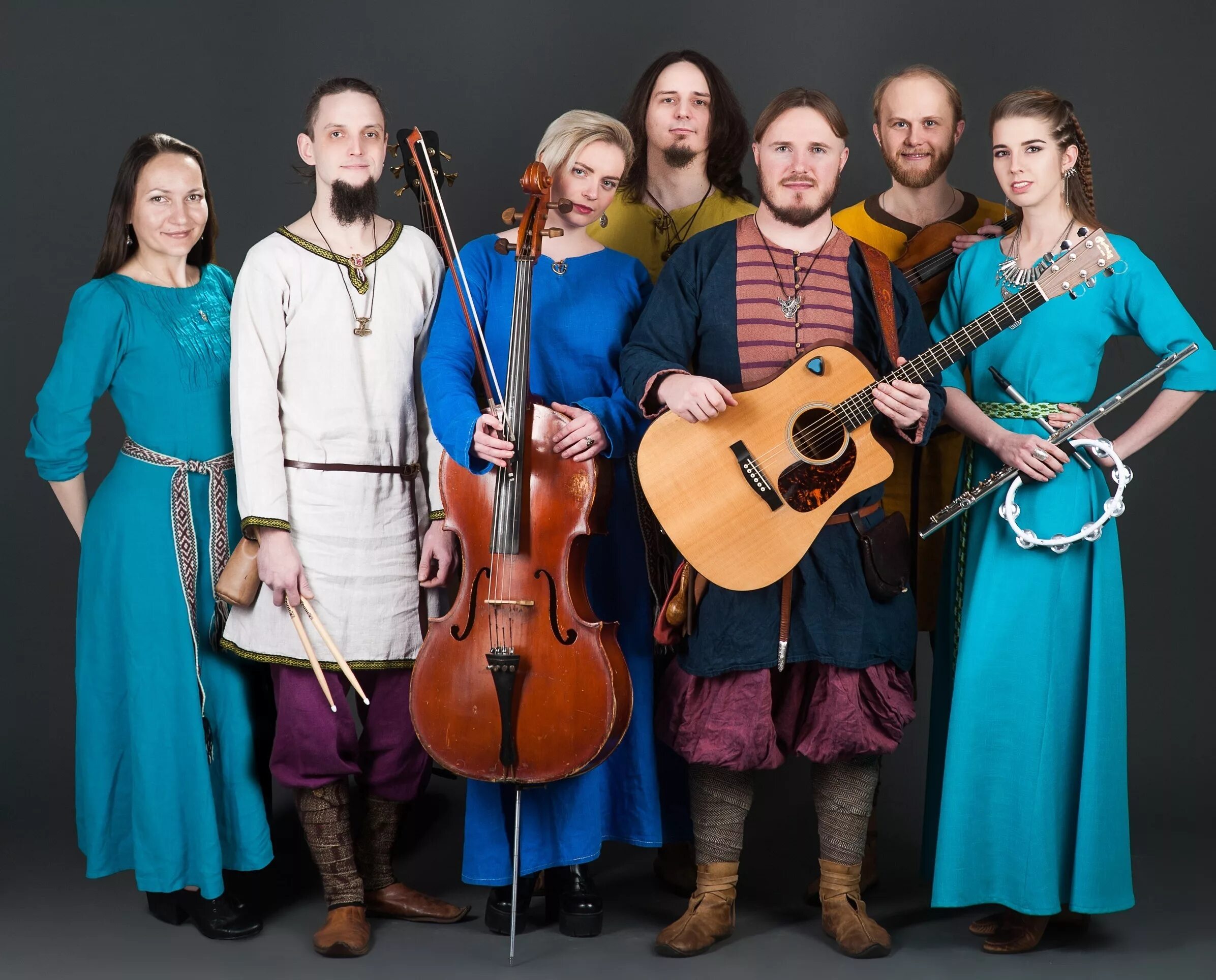 Музыкальная группа искусство. Музыкальная группа искусство. Крюков band кавер группа. Сколот состав группы. Музыкальная группа искусство.