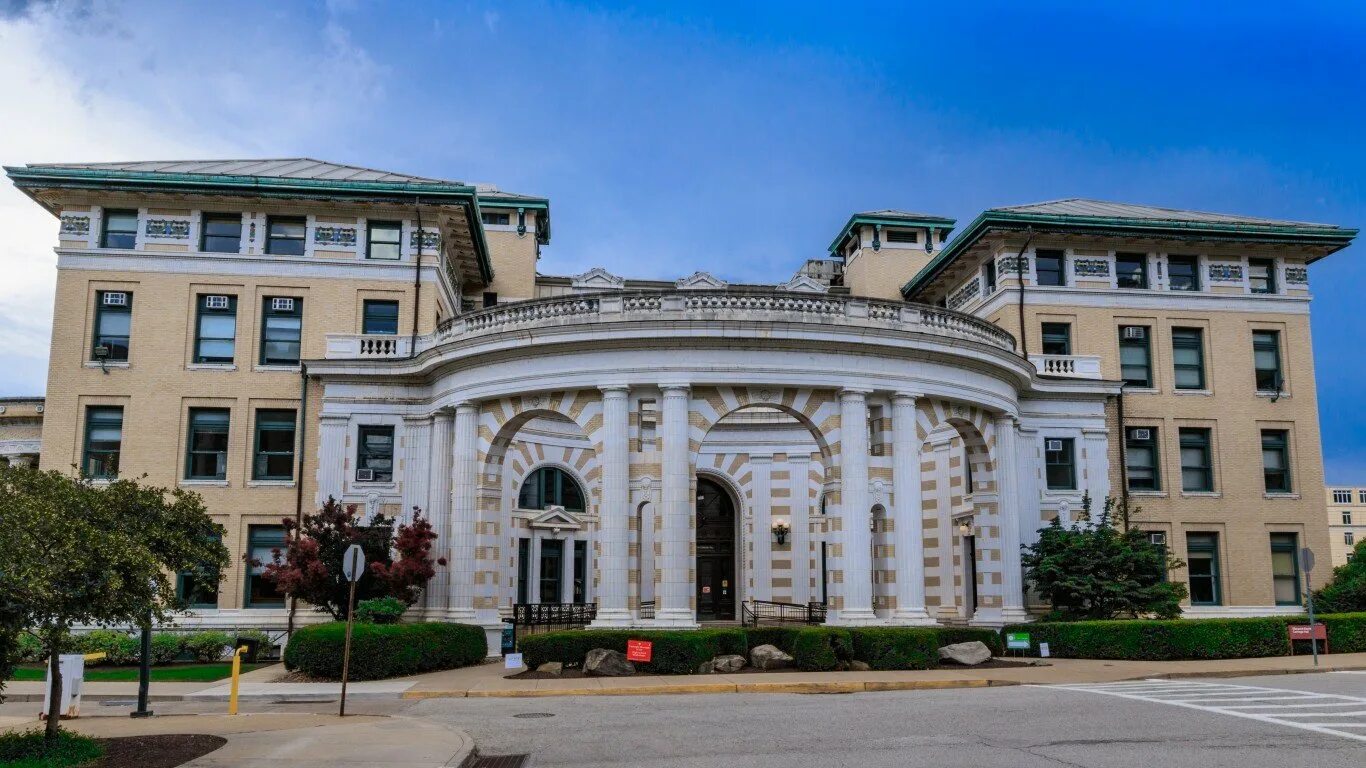 Carnegie Mellon Campus. Carnegie Mellon University (США).. Carnegie Mellon University Qatar. Катар давлати Карнеги Меллон университет.