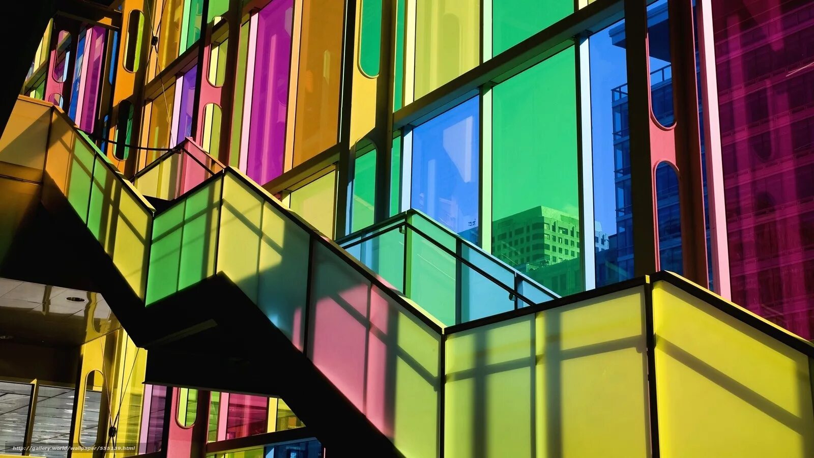 Окна на фасаде. Черные окна. У окна. Оконная рама с подоконником. Окна рехау антрацит.