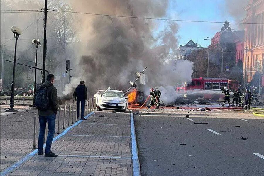 Взрыв в киеве сегодня последние новости. Взрывы во Львове. Взрывы Киеве октябрь 2022.