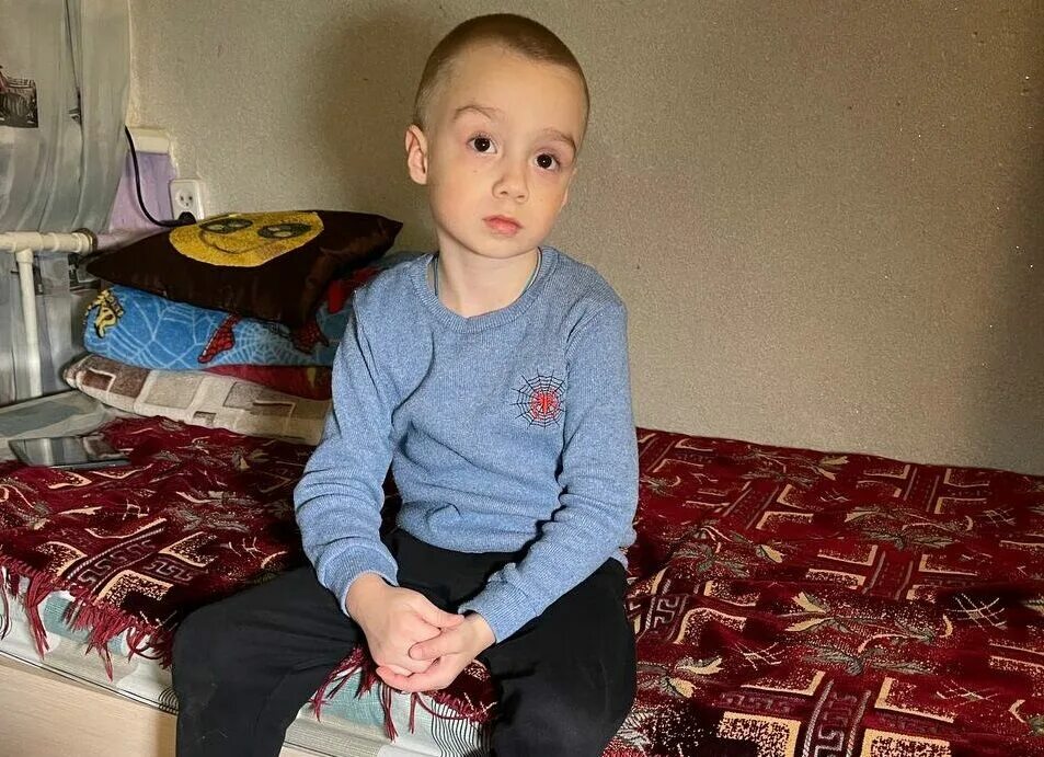 Что наделали бенера с детьми на домбасе. Мама артема сорокина. Мчс для детей. Спасём наших детей. Малыш спас маму.