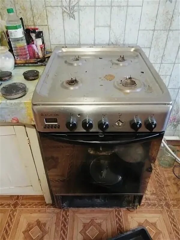 Как можно снять верхнюю крышку газовой плиты аристон c349 p2 x u? - Ariston C349