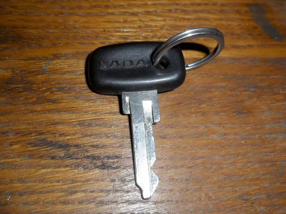 Новый чип-ключ (АПС-6) - Lada 2115, 1,6 л, 2011 года другое DRIVE2