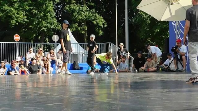 Чемпионат по перетаскиванию жен в финляндии. 6 июля спорт. 5 спортсменов. 6 июля спорт. 6 июля спорт.