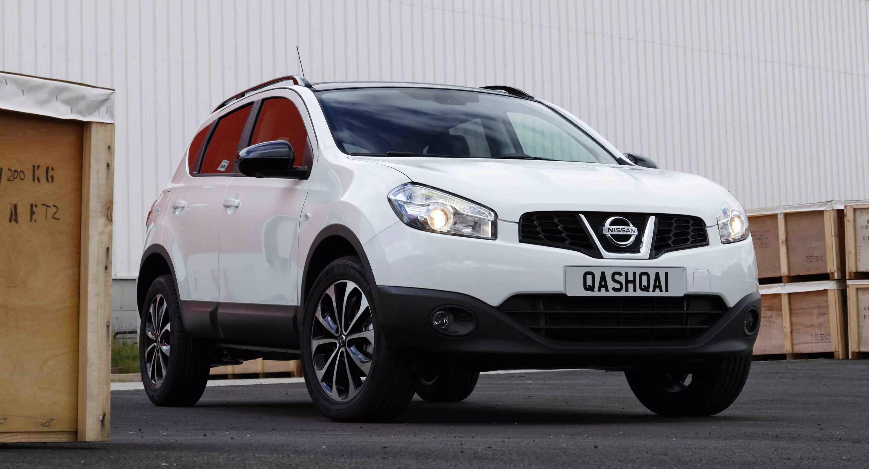 Nissan Qashqai j10. Ниссан Кашкай 360. Ниссан Кашкай 2012. Nissan Qashqai белый. Кашкай j10 купить дверь