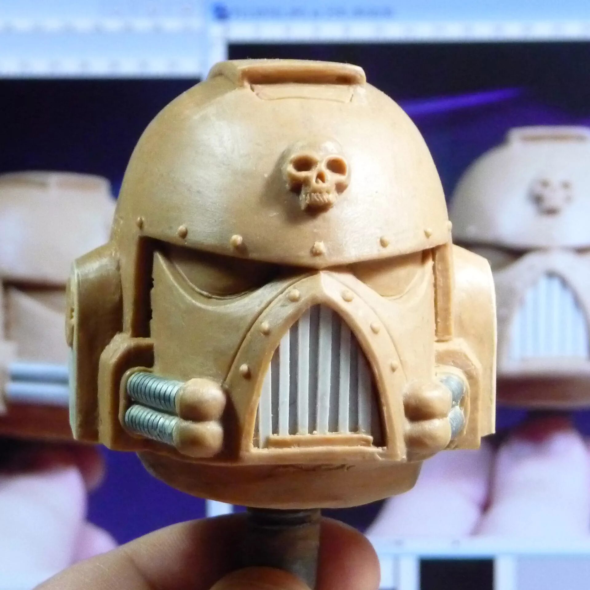 Warhammer space marine helmet. Шлемы warhammer 40k. Space marine шлем. Шлем space marine. Space marine helmet.