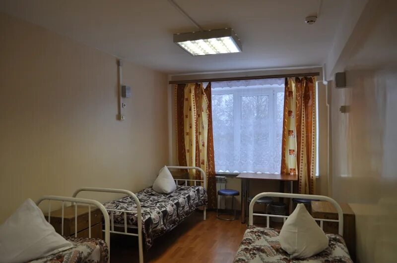 Санаторий кедр сосногорск детский. Санаторий кедр город сосногорск. Кедр сосногорск. Кедр лагерь сосногорск. Детский санаторий коми сосногорск кедр.