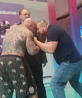 Бой на рен тв в пятницу