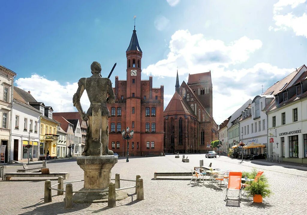 Перлеберг гсвг. Казарма в. Перлеберг южный городок. Перлеберг германия южный. 239 мотострелковый полк перлеберг.