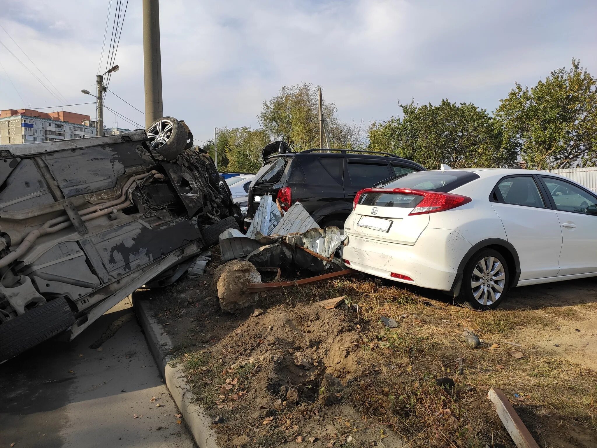 Узнать виновника дтп. ДТП на парковке виновник скрылся. Т147сн790 авария.