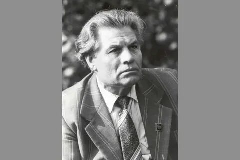 Писатель родился в архангельске