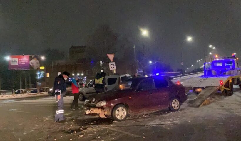 Дтп на трассе глазов лекшур. Бензовоз перевернулся. Новости глазова происшествия. Новости глазова происшествия. Гггс глазов дтп.