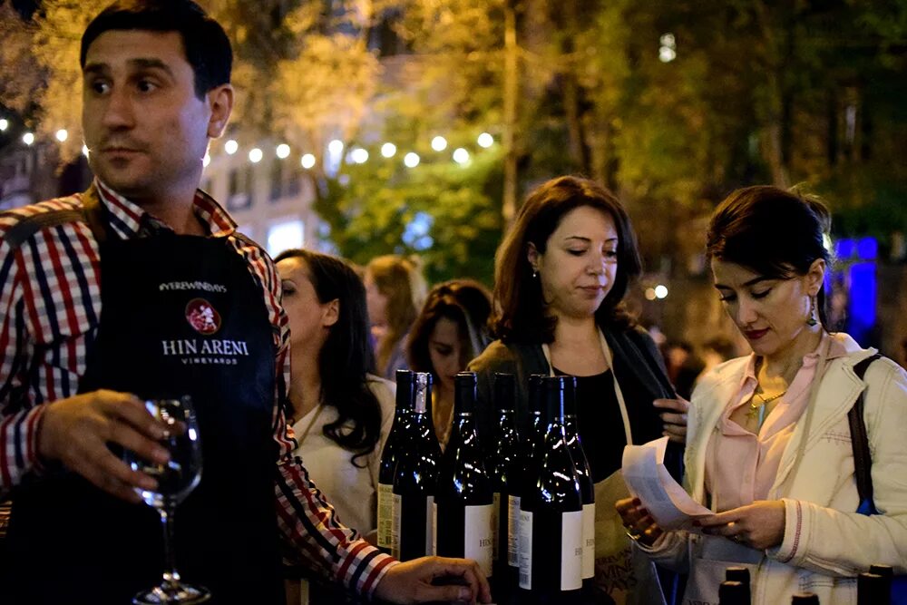 Фестиваль вина в Ереване 2021. Праздник вина в Ереване. Винный фестиваль в Ереване. Винные дни в Ереване. Ереван фестиваль