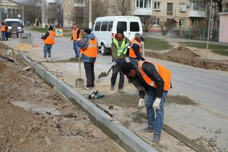 Дорожные работы фото. Реконструкция улицы Ангарская. Волгоград реконструкция. Ремонт дороги Волгоград.