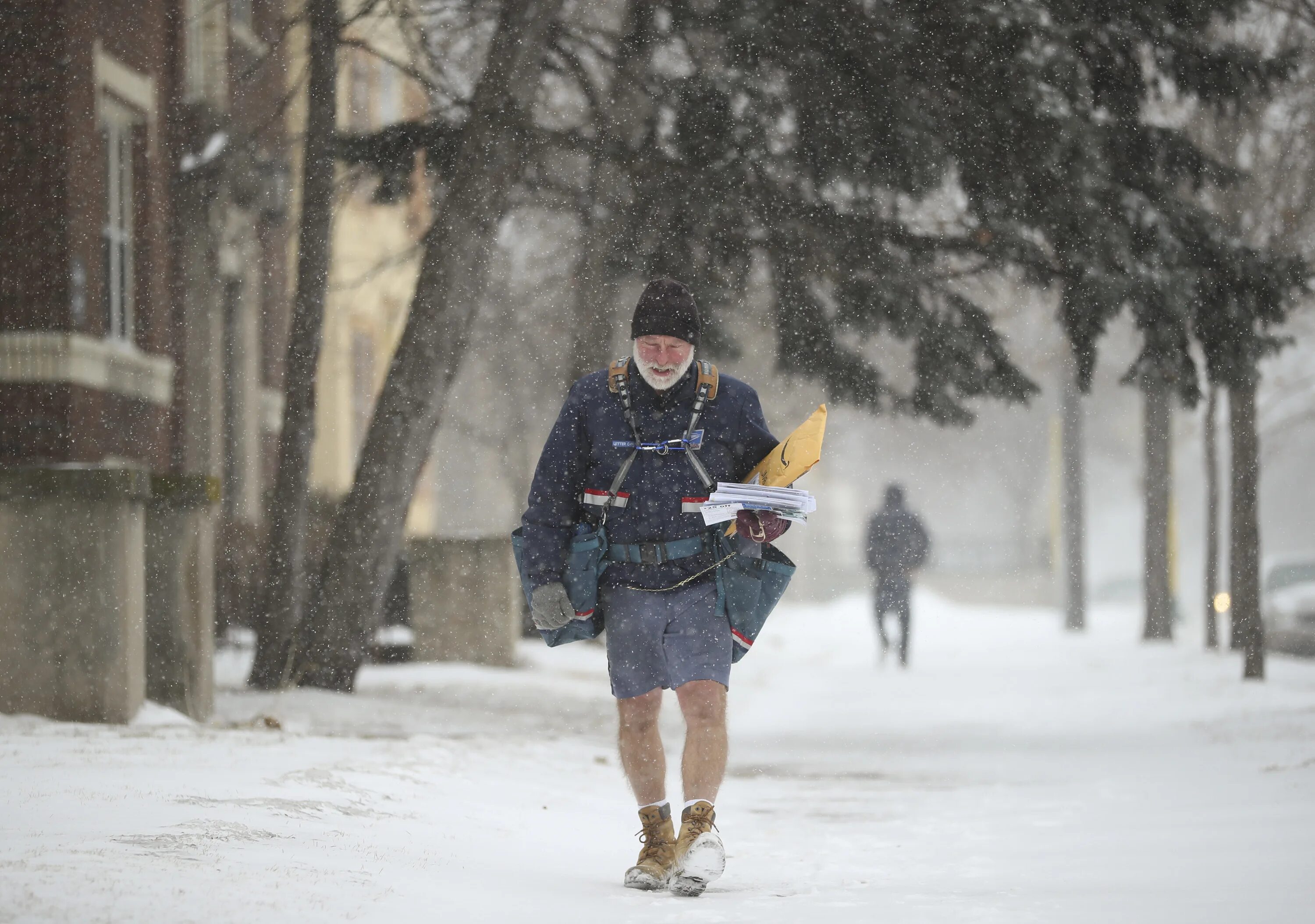Days are short in winter. зимой в шортах. Wishes and regrets в английском. Days are short in winter. Days are short in winter.