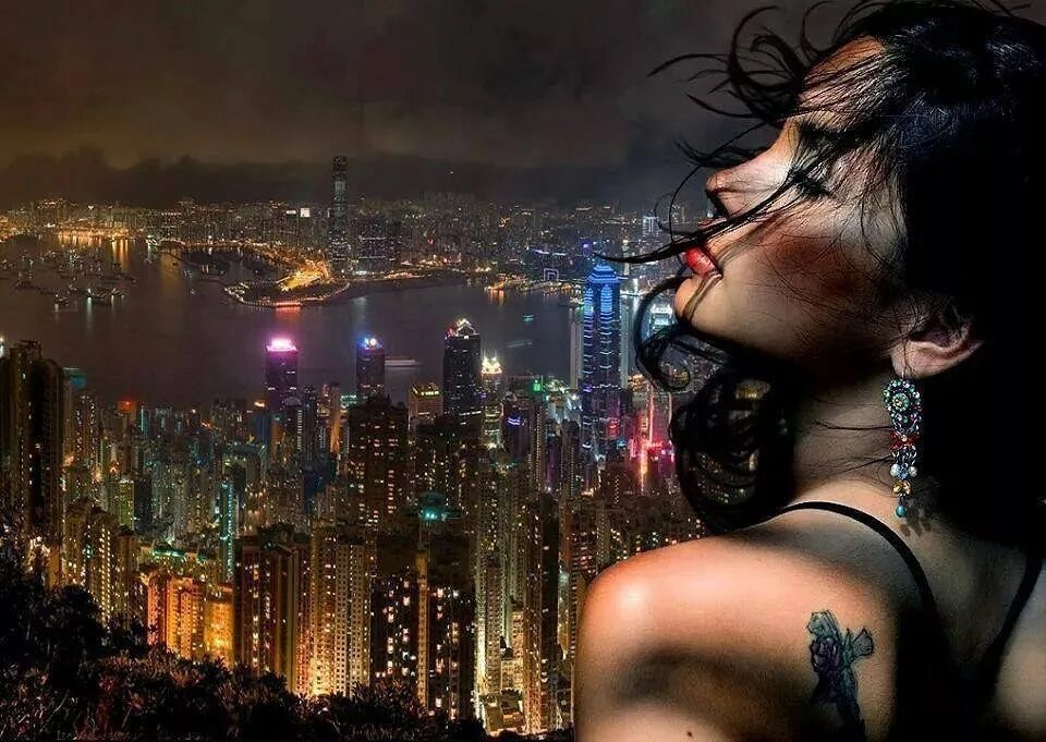 фотосессия ночью в городе. вечер в городе. девушка на фоне ночного города. девушка в ночном городе. девушка в городе.