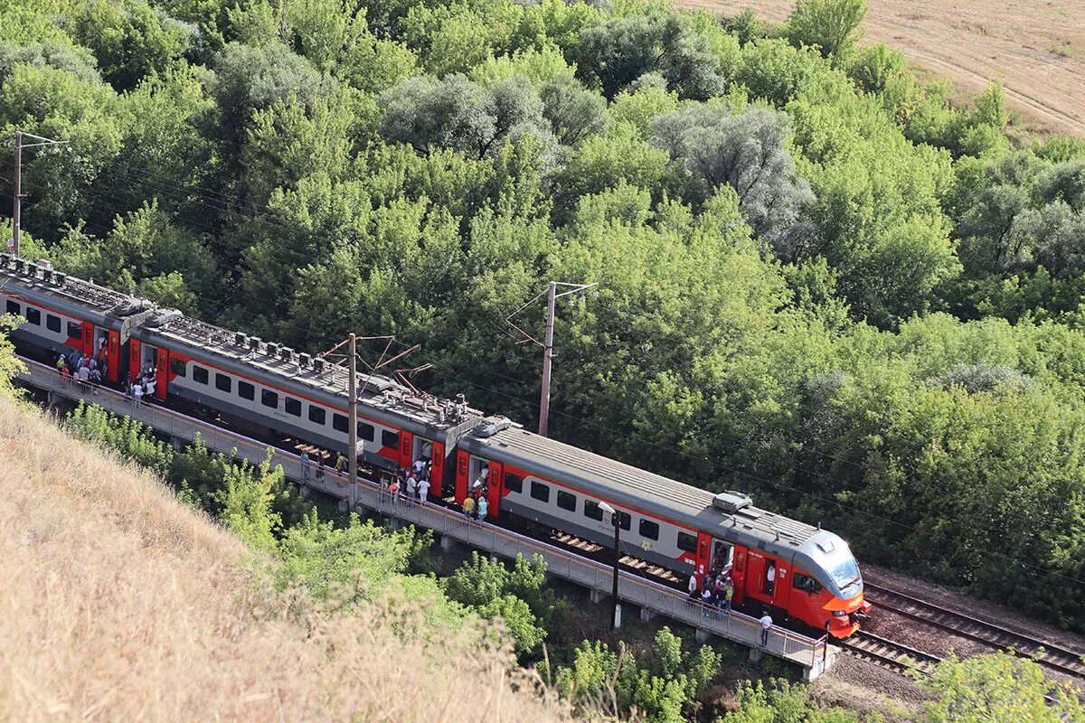 Поезд 6004/6003 Воронеж-1 — Копанище. Воронеж Дивногорье электричка. Электричка до Дивногорье. Дивногорье на электричке из Воронежа. Почему нет прямого поезда