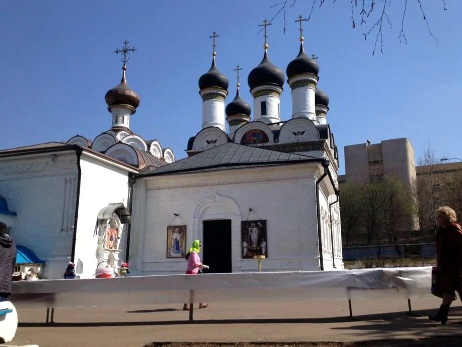 Храм покрова в братцеве. Усадьба братцево церковь. Храм пресвятой богородицы в братцево. Храм покрова в братцеве. Храм покрова в братцеве.