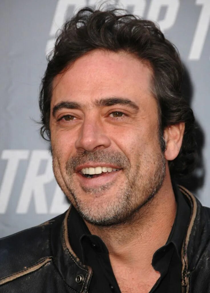 Dean morgan. Dean morgan. Хавьер бардем ходячие. Dean morgan. Jaffery din morgan.