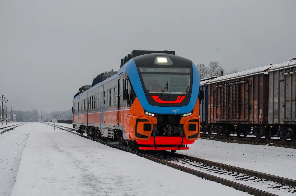 Электричка орджоникидзе жуковка. Ра3 дизель-поезд. Ра3 Узловая. Станция Жуковка Брянской области электричка. Ра3.