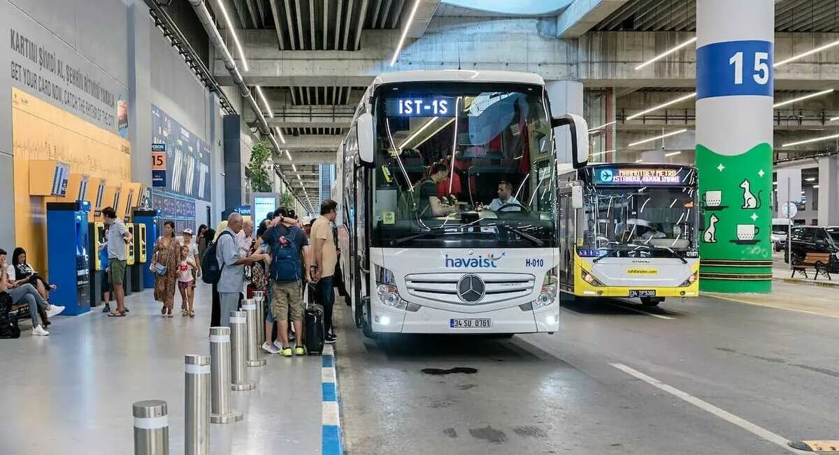 Из аэропорта стамбула в султанахмет. Havaist Istanbul из аэропорта. Havaist Bus Стамбул. Новый аэропорт Стамбула автобусы. Новый аэропорт Стамбула havaist автобусы Сабиха.