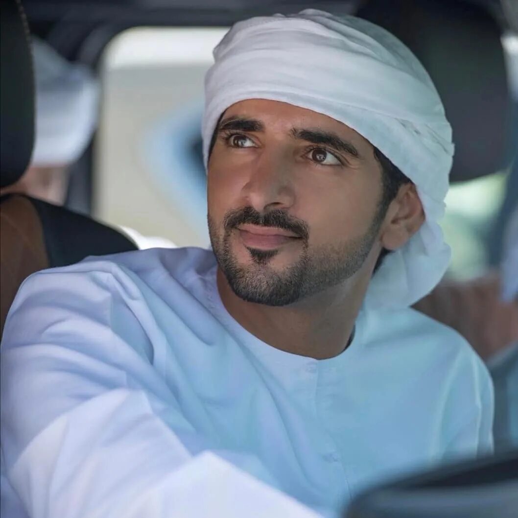 принц дубая шейх. амдана ибн мохаммед аль мактума. принц оаэ хамдан бин мохаммед бин рашид аль мактум. принц дубая шейх. принц дубая шейх.