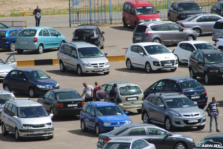 Рынок сатурн осташковское шоссе. Формула 91 мытищи. Мытищинский авторынок. Автосалон авто с пробегом. Мытищинский авторынок.